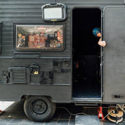 Virginie Holaind - Visuel Détachement International du Muerto Coco &quot;Lectures [z]électroniques en Caravane Sonore&quot;