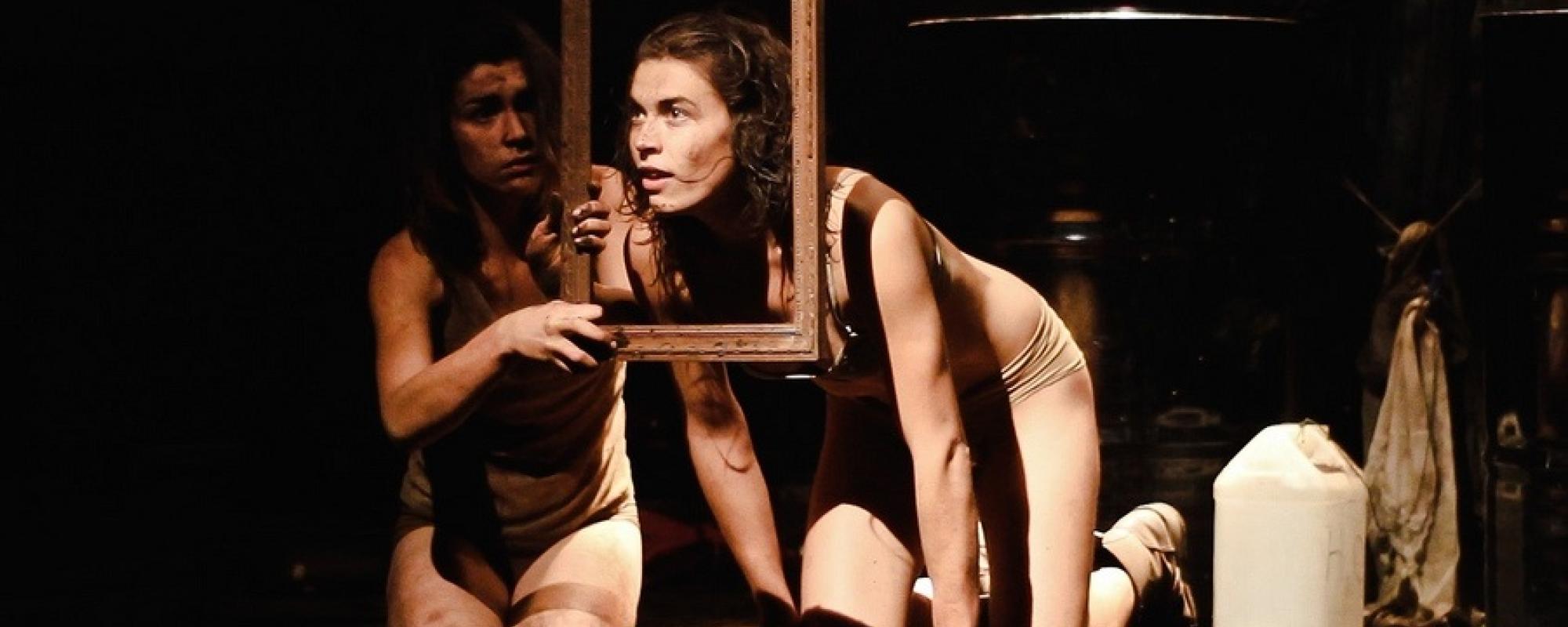 Une terre étroite  - Visuel 1