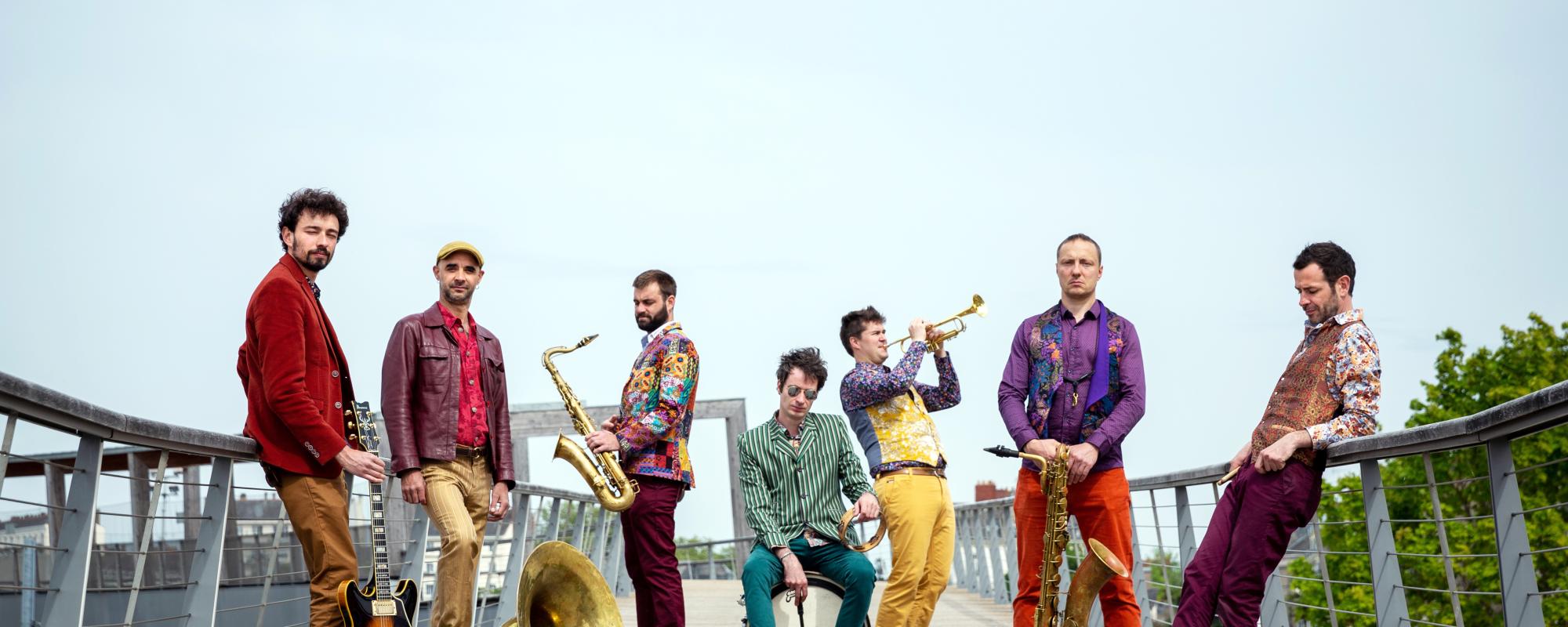 Crédit photo :  D. Perrin Photo : Fanfare Big Joanna, Shake that thing!