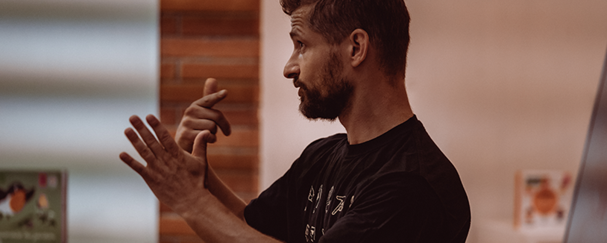 Ateliers d'initiation à la langue des signes - Visuel 1